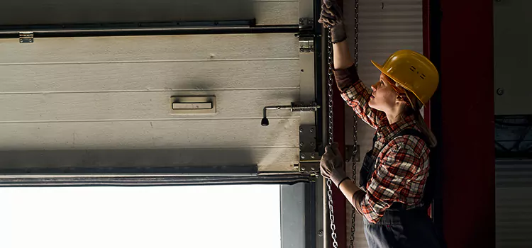Addressing Common Garage Door Stoppage Issues in Dunedin, FL
